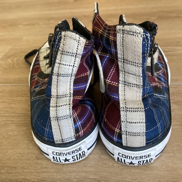 Funky converse - Picture 2 of 3